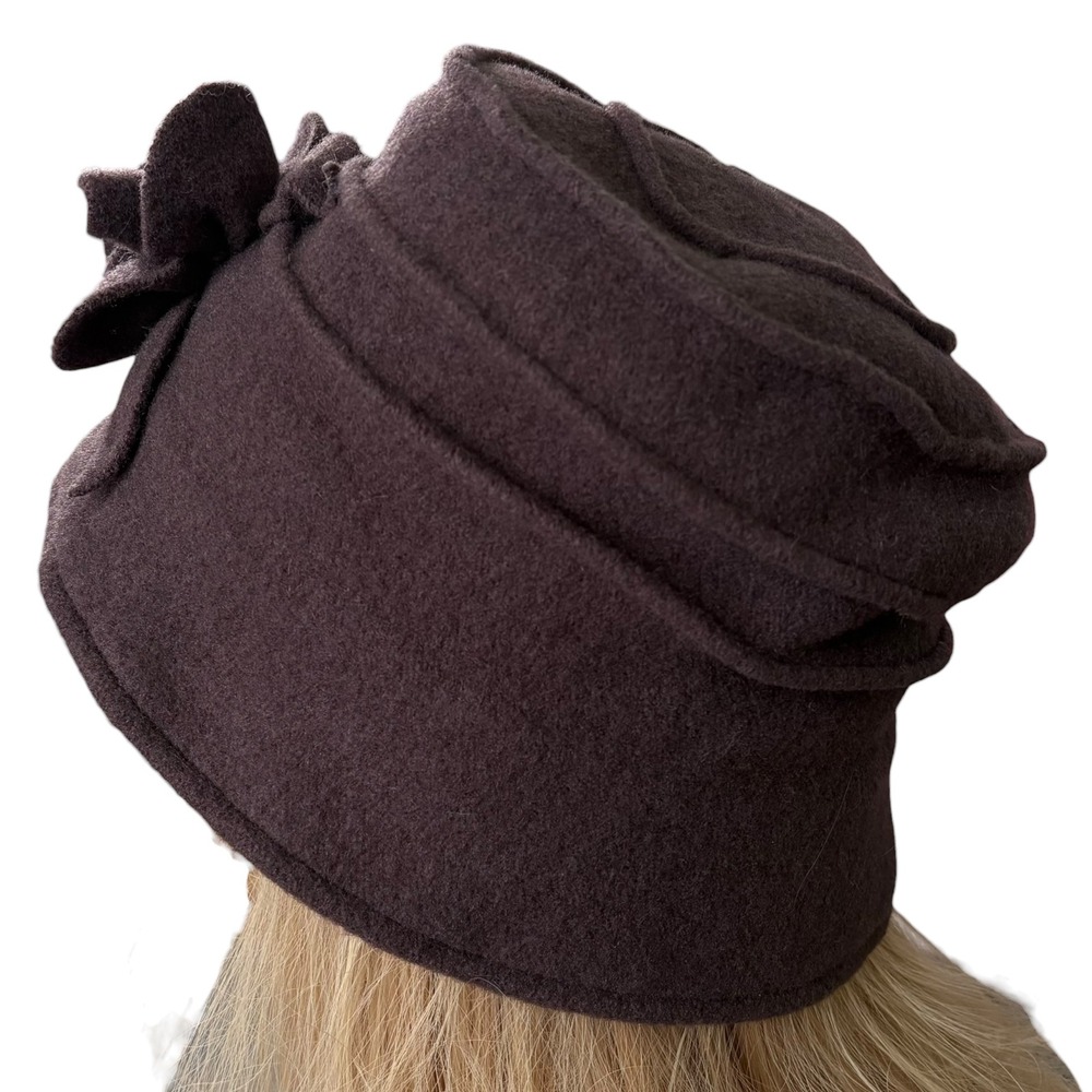 Vintage Style 100% Wool Cloche Hat Brown Flower Accent Art Flapper Hat Whimsical - Picture 3 of 8